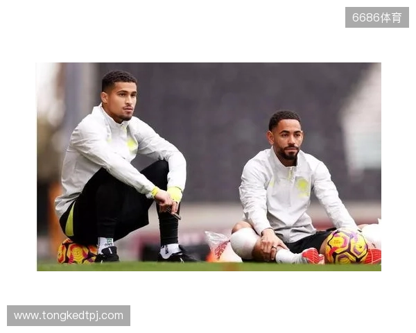 镜报：曼联无法通过付解约金签若昂-戈麦斯，球员梦想去利物浦